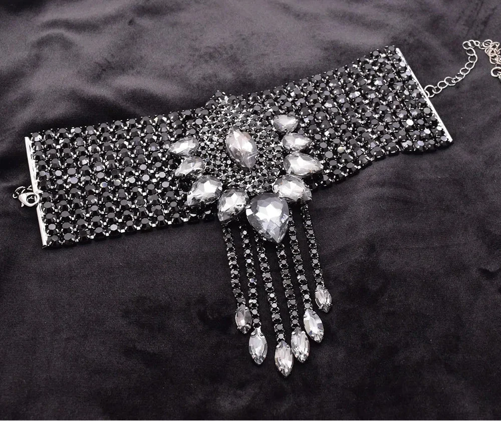Rhinestone Shoulder Choker Necklace & Bracelet Jewelry Set