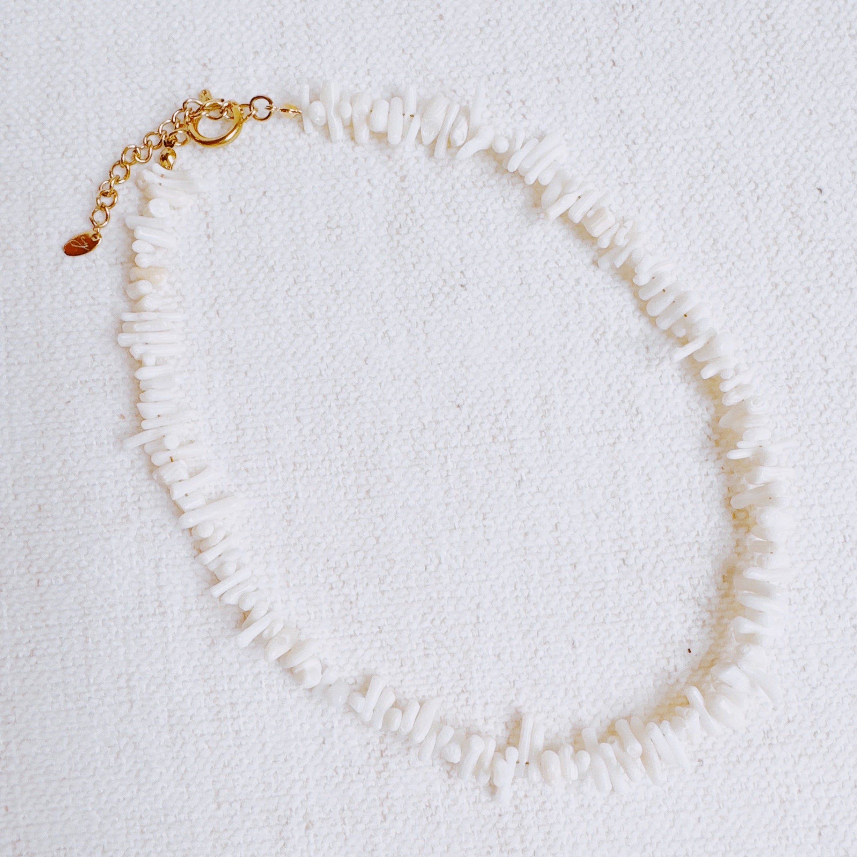 White Sands Coral Reef Necklace – Gold-Plated Coastal Style